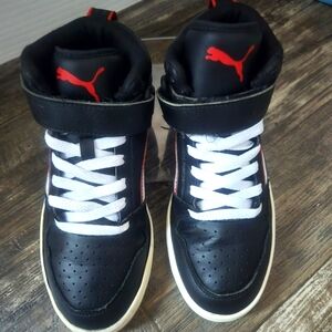Youth 4.5 (Same As Men Size 4.5) Puma Rebound. Preowned